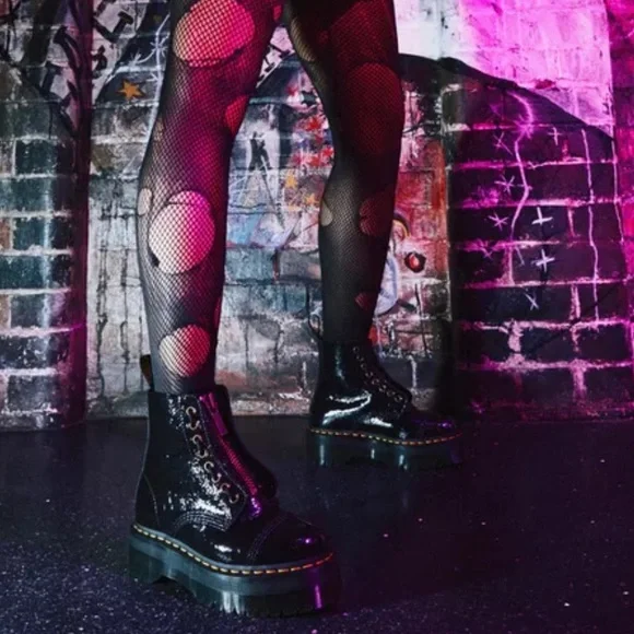 Sinclair Distressed Patent Leather Platform Boots - Dr Marten Size 8 - Picture 2 of 7